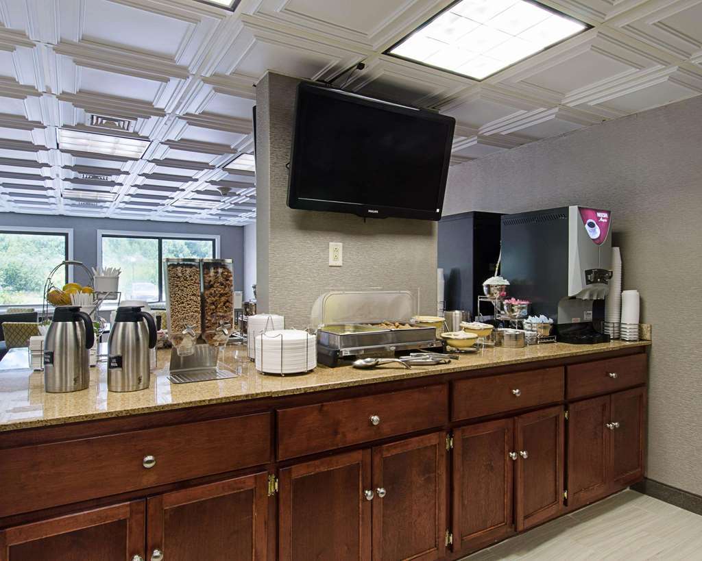 Suburban Extended Stay Hotel Worcester Restaurant photo